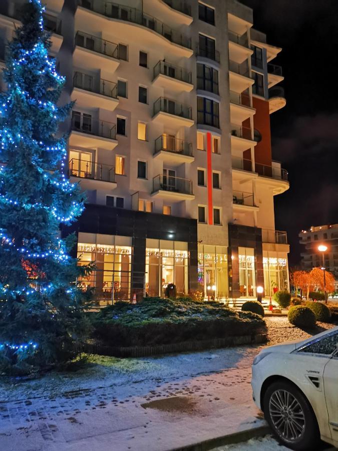 Apartament Prywatny Salon Z Aneksem Kuchennym I Sypialnia W Hotelu Diva Kolobrzeg Exterior photo